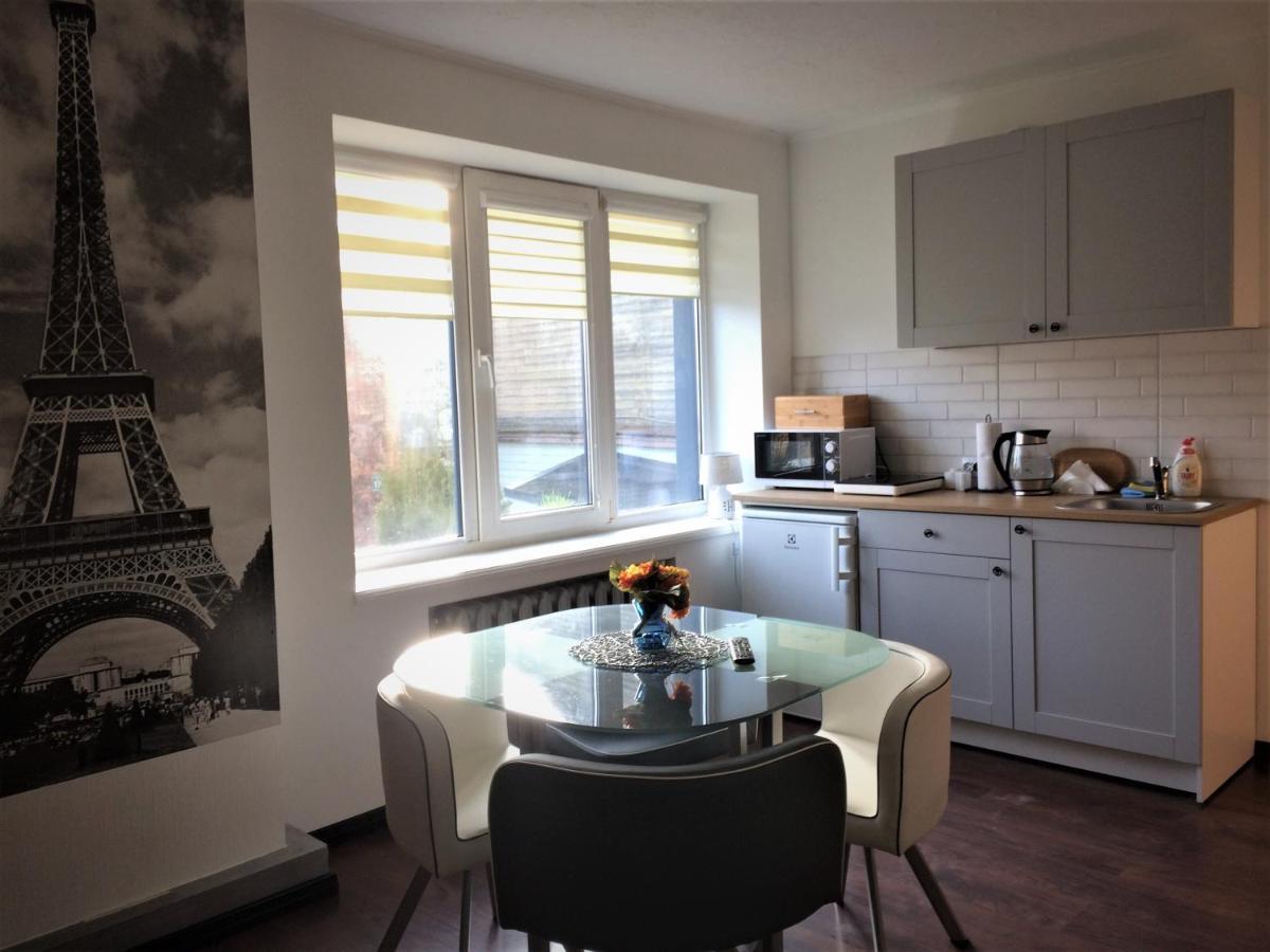 Ludvika Elegance Apartment لييبايا المظهر الخارجي الصورة